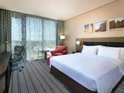 Hilton Garden Hotel 4*