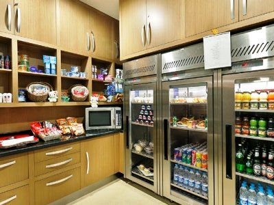 Hilton Garden Hotel 4*